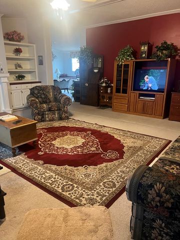 115 Geranium Cir, Midland City, AL 36350