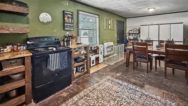 17371 N Bryant Road, Tahlequah, OK 74464