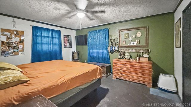 17371 N Bryant Road, Tahlequah, OK 74464