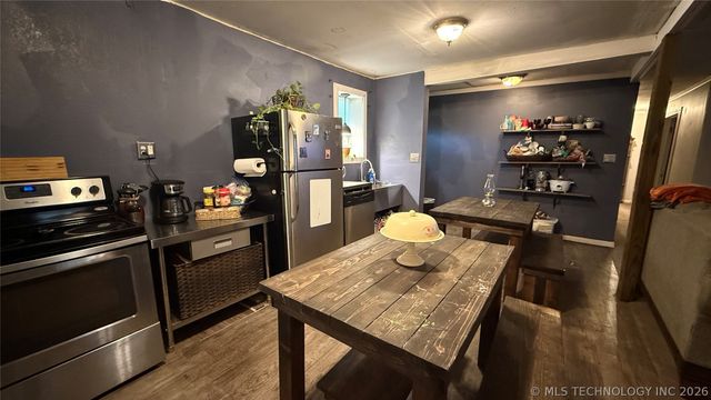 17371 N Bryant Road, Tahlequah, OK 74464