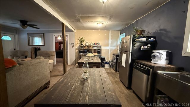 17371 N Bryant Road, Tahlequah, OK 74464
