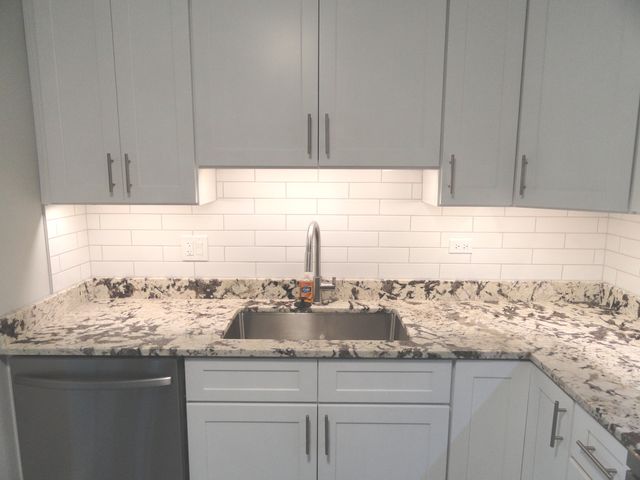9907 W 58th Street 1, Countryside, IL 60525