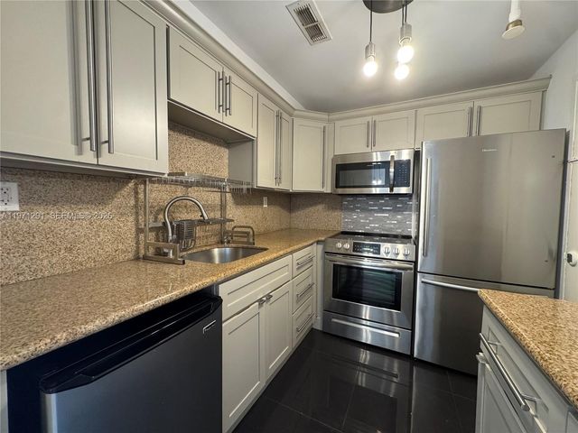 1200 West Ave 315, Miami Beach, FL 33139