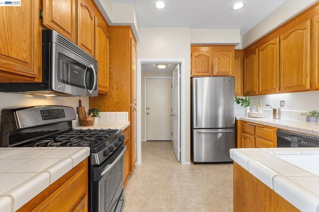 1273 Shell Circle, Clayton, CA 94517