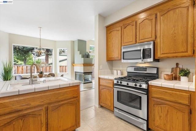 1273 Shell Circle, Clayton, CA 94517