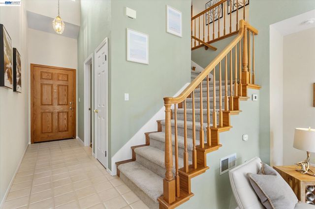 1273 Shell Circle, Clayton, CA 94517