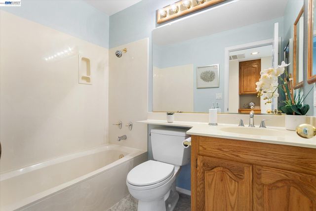 1273 Shell Circle, Clayton, CA 94517