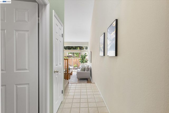 1273 Shell Circle, Clayton, CA 94517