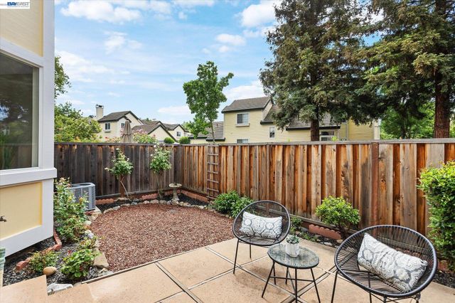 1273 Shell Circle, Clayton, CA 94517