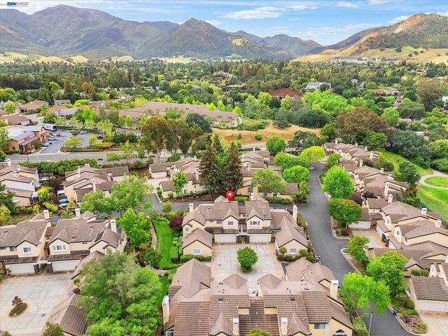 1273 Shell Circle, Clayton, CA 94517
