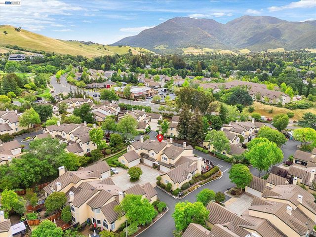1273 Shell Circle, Clayton, CA 94517