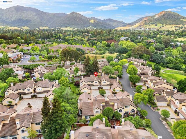 1273 Shell Circle, Clayton, CA 94517