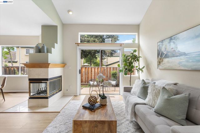1273 Shell Circle, Clayton, CA 94517