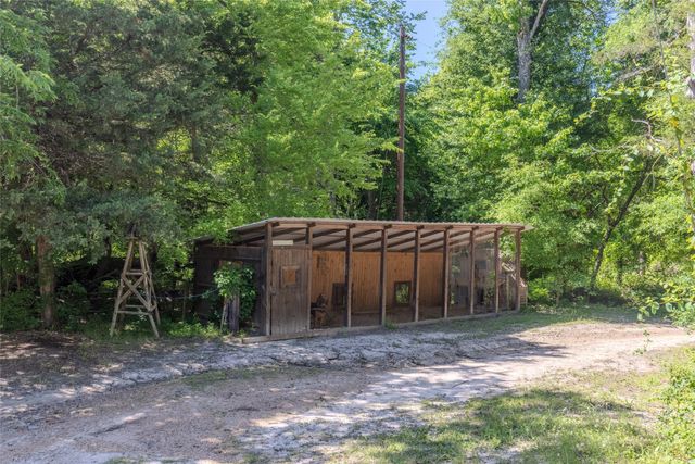 1422 County Road 1036, Greenville, TX 75401