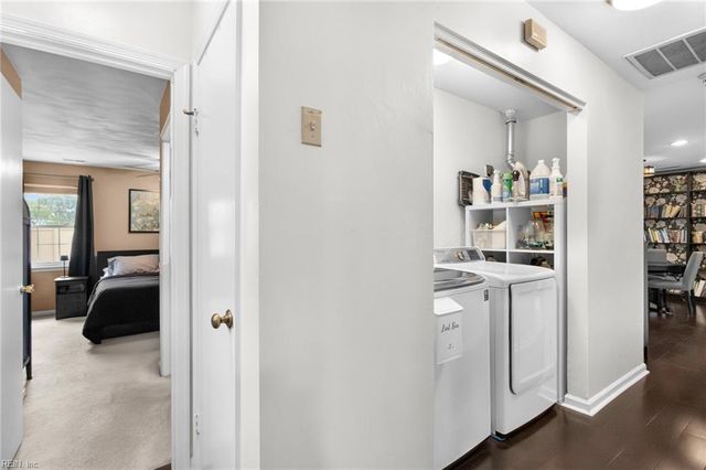 1093 Elloree CT, Virginia Beach, VA 23464