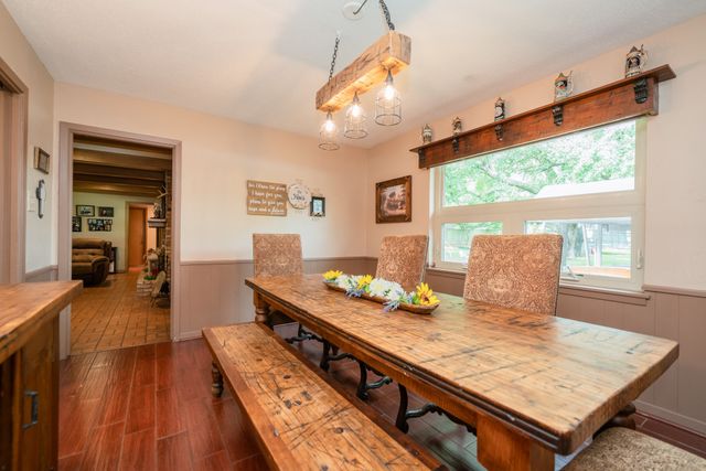 1413 S Main Street S, Lindale, TX 75771