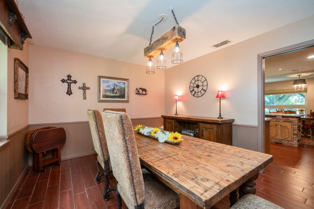 1413 S Main Street S, Lindale, TX 75771