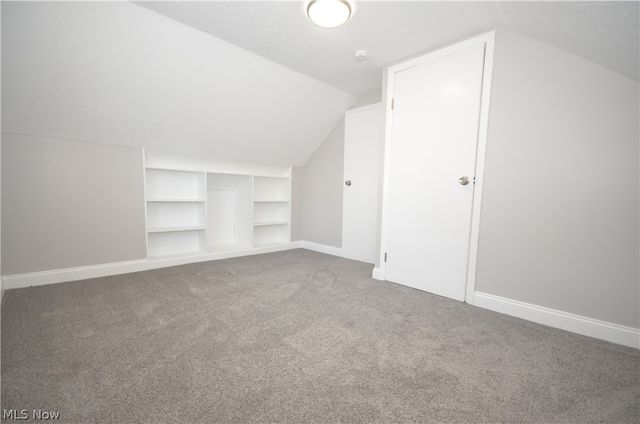 390 Morrison Avenue, Cuyahoga Falls, OH 44221