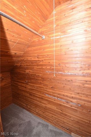 390 Morrison Avenue, Cuyahoga Falls, OH 44221