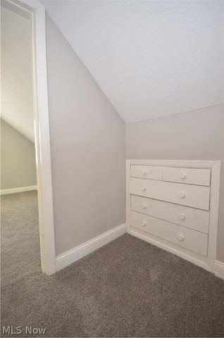 390 Morrison Avenue, Cuyahoga Falls, OH 44221