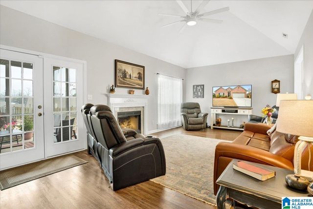 108 HANNAH CIRCLE, Calera, AL 35040