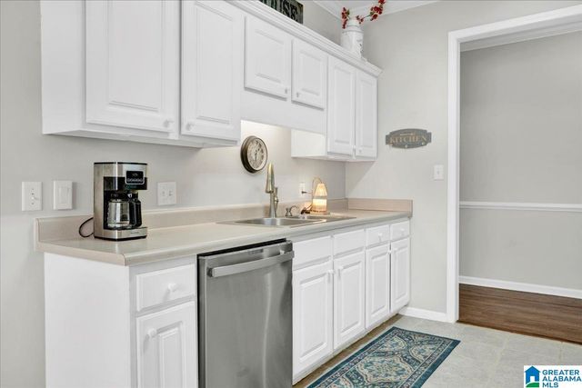 108 HANNAH CIRCLE, Calera, AL 35040