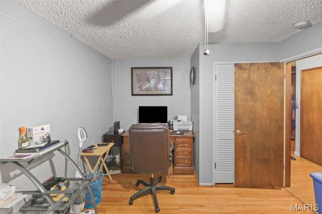 133 Country Club, Belleville, IL 62223