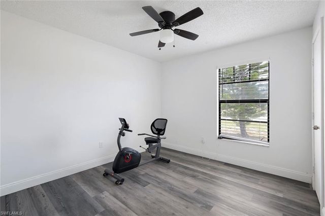 1307 SW 43rd LN, Cape Coral, FL 33914