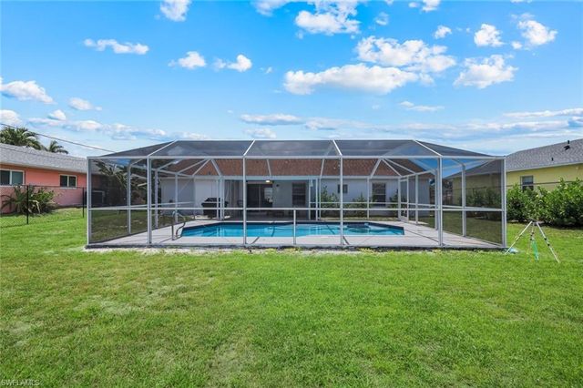 1307 SW 43rd LN, Cape Coral, FL 33914