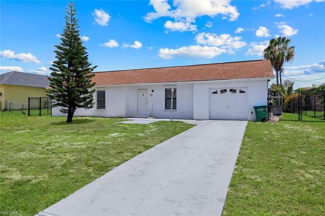 1307 SW 43rd LN, Cape Coral, FL 33914