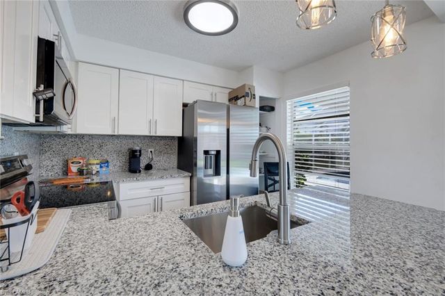 1307 SW 43rd LN, Cape Coral, FL 33914
