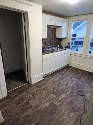 3916 10th AVENUE, Kenosha, WI 53140