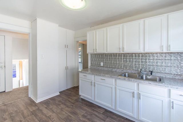 3916 10th AVENUE, Kenosha, WI 53140