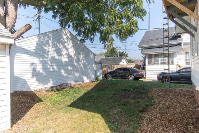 3916 10th AVENUE, Kenosha, WI 53140