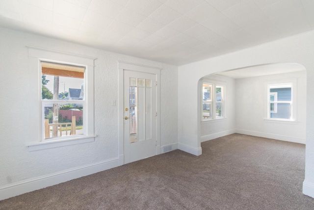 3916 10th AVENUE, Kenosha, WI 53140