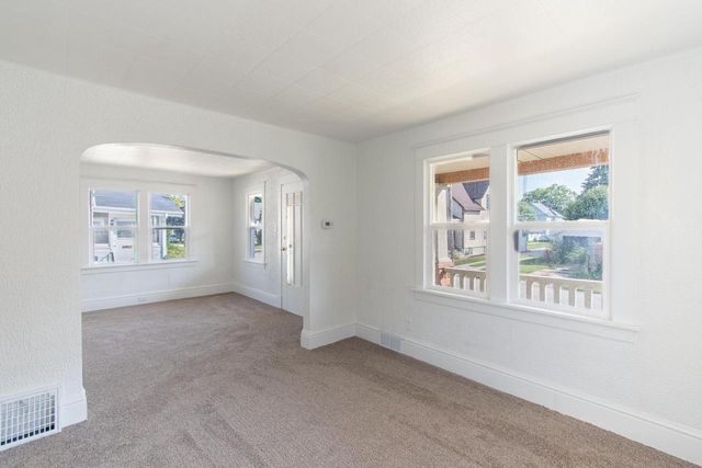 3916 10th AVENUE, Kenosha, WI 53140