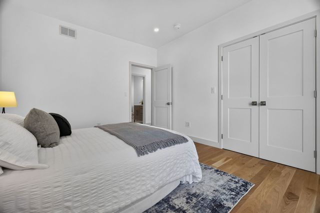 11 Morrison Ave, Somerville, MA 02144