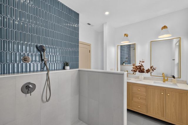 11 Morrison Ave, Somerville, MA 02144
