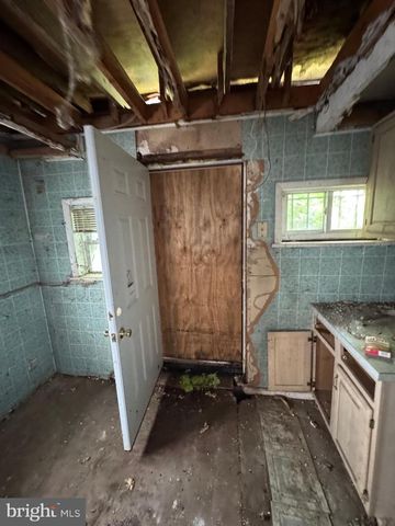 2207 W OXFORD ST, Philadelphia, PA 19121