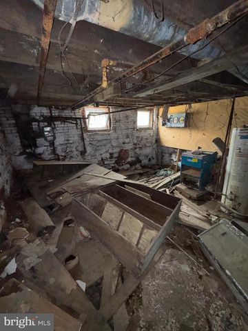 2207 W OXFORD ST, Philadelphia, PA 19121