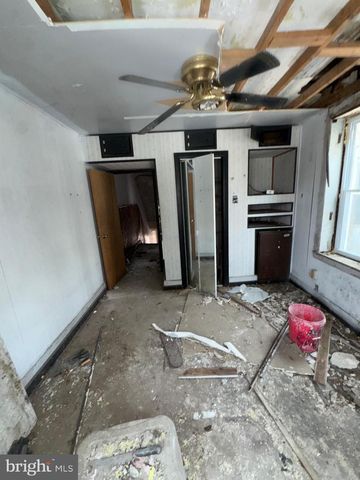 2207 W OXFORD ST, Philadelphia, PA 19121