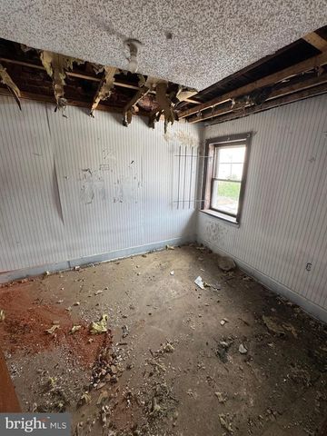 2207 W OXFORD ST, Philadelphia, PA 19121