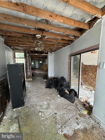 2207 W OXFORD ST, Philadelphia, PA 19121
