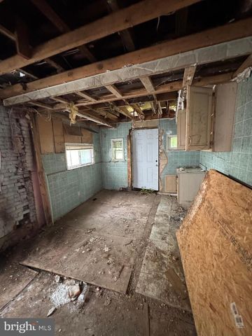2207 W OXFORD ST, Philadelphia, PA 19121