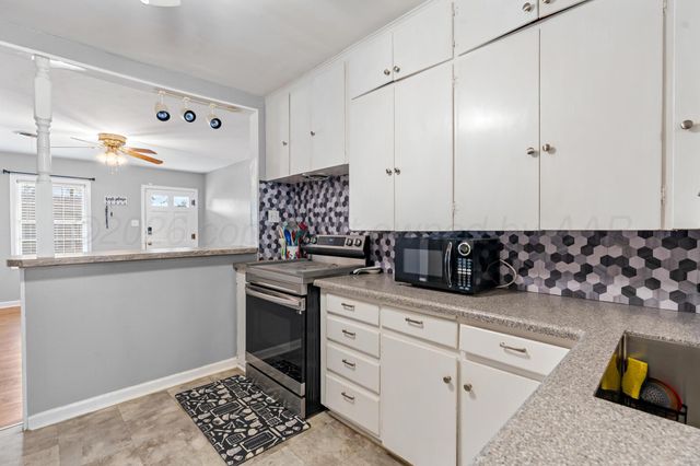 4236 SW 13TH Avenue, Amarillo, TX 79106