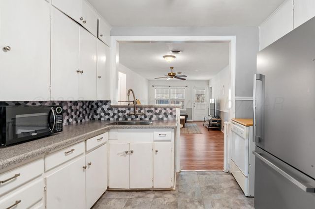 4236 SW 13TH Avenue, Amarillo, TX 79106