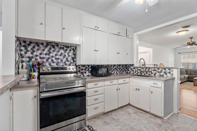 4236 SW 13TH Avenue, Amarillo, TX 79106