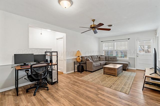 4236 SW 13TH Avenue, Amarillo, TX 79106