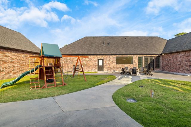 3179 County Road 3307, Greenville, TX 75402