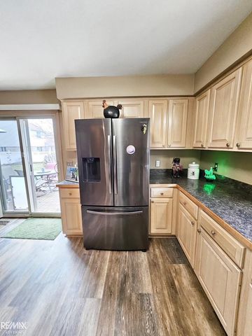 30868 Thistle Avenue, Chesterfield, MI 48051